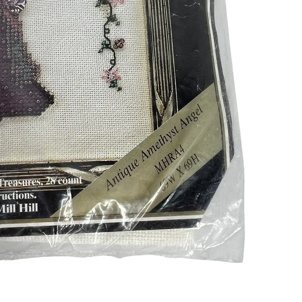 MILL HILL Renaissance Angels Antique Amethyst Angel Cross Stitch Kit MHRA4 NEW